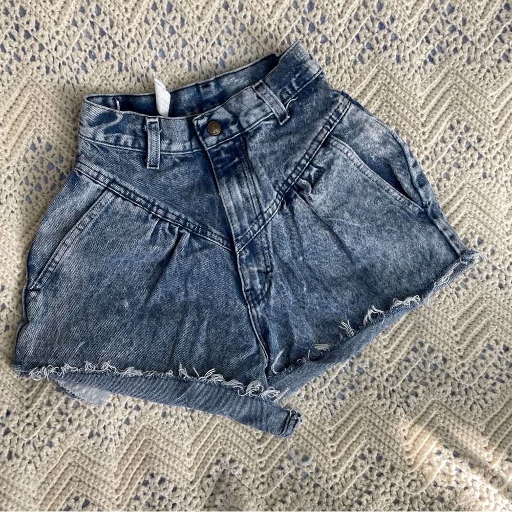 Vintage Shorts 80s High Waisted High Cut Acid Wash 24 XS 0 Booty Short Cut Offs - Picture 2 of 8